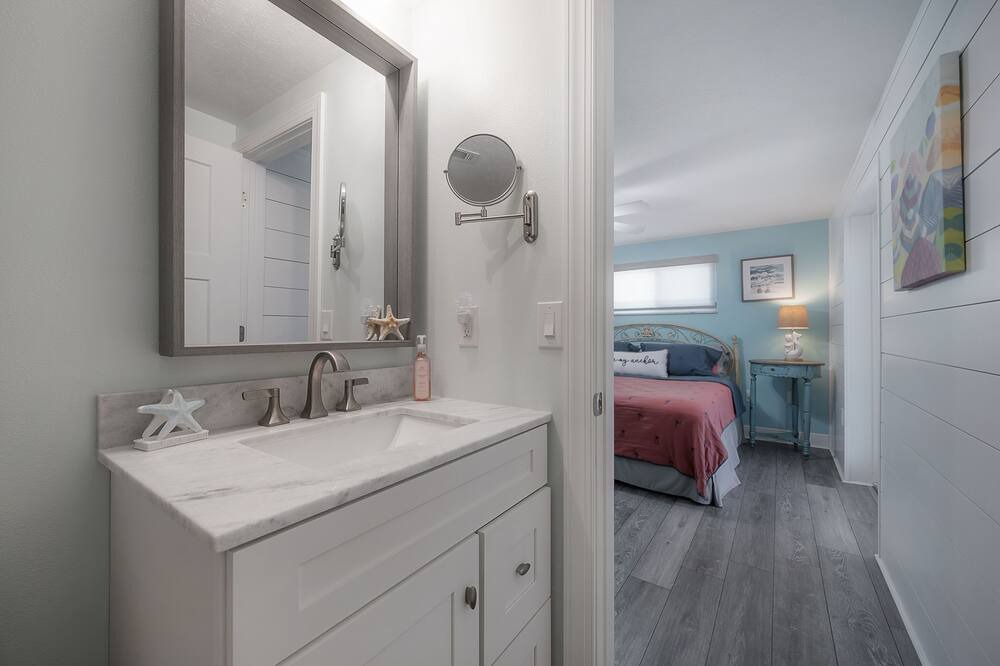 Photo of Bathroom in Ruskin