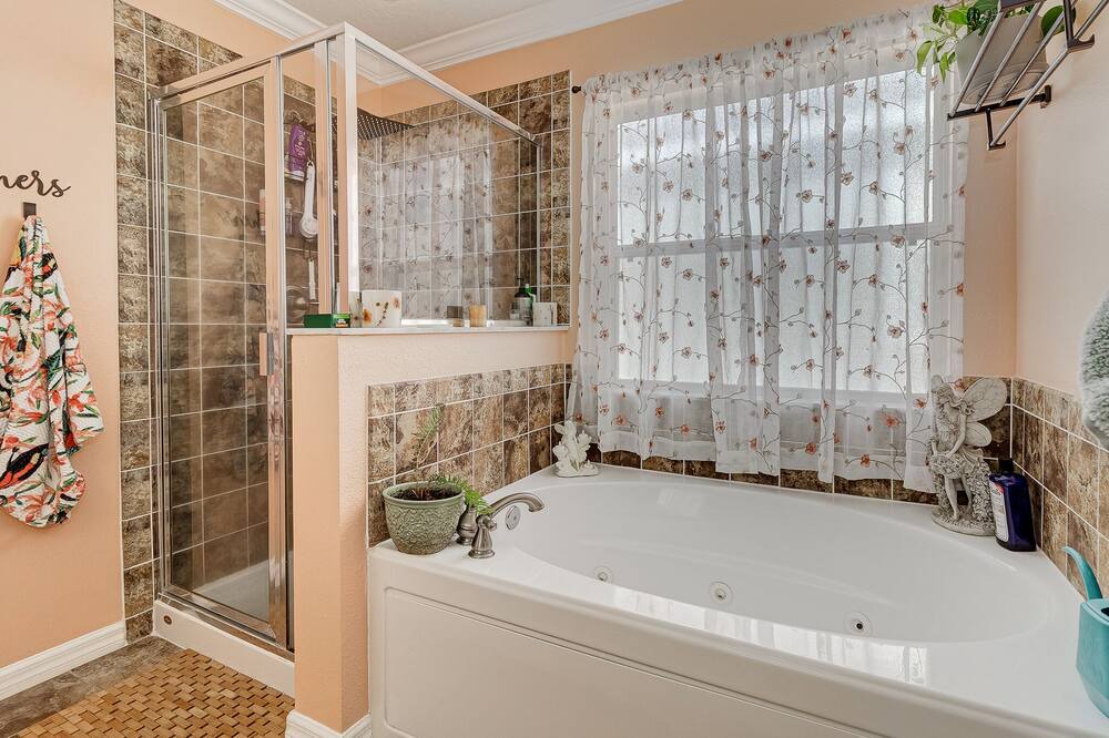 Photo of Bathroom in Lakeland