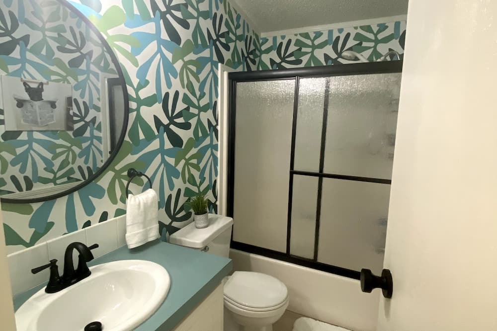 Photo of Bathroom in Little Torch Key