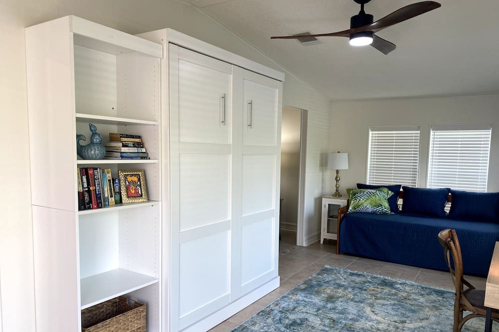 Photo of Livingroom in Little Torch Key