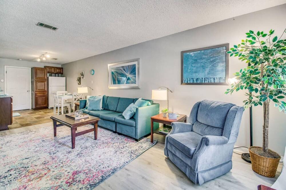 Photo of Bedroom in Northeast Pensacola