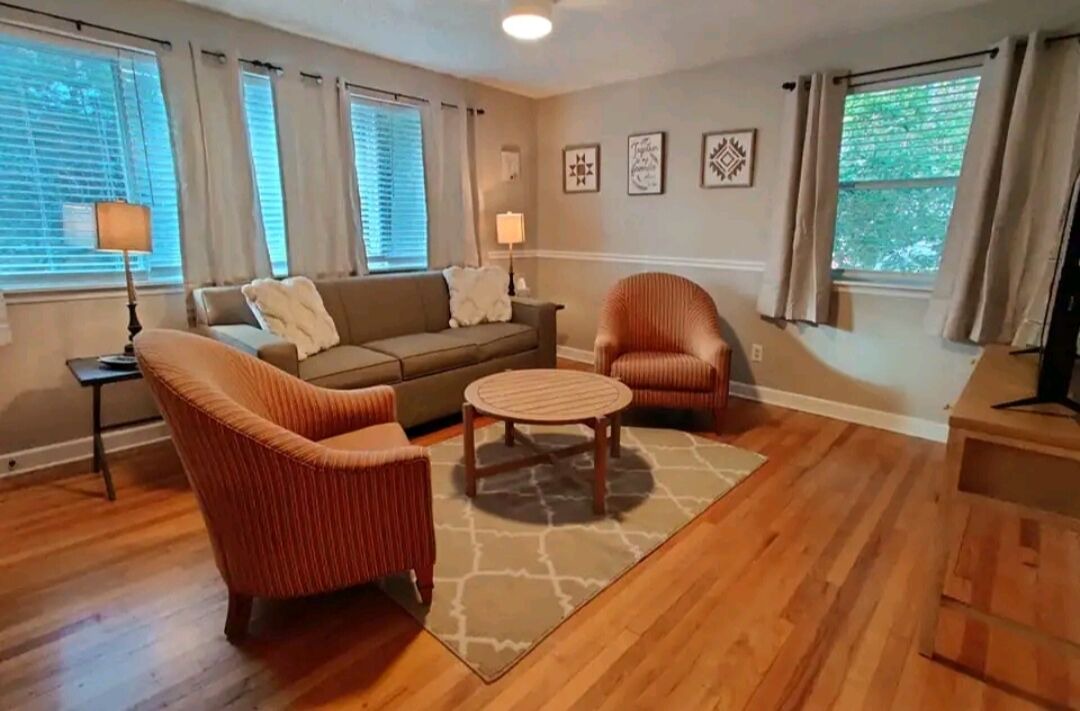 Photo of Livingroom in South Riverside