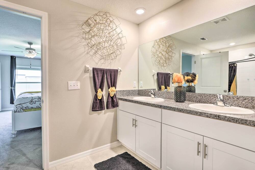 Photo of Bathroom in Ruskin