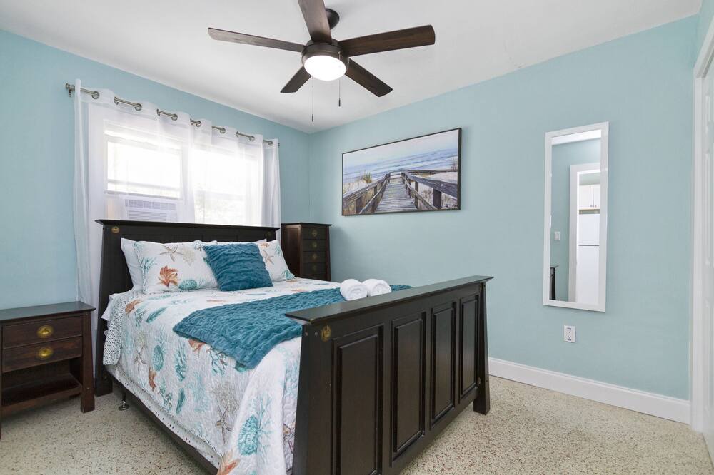 Photo of Bedroom in Pass-a-Grille
