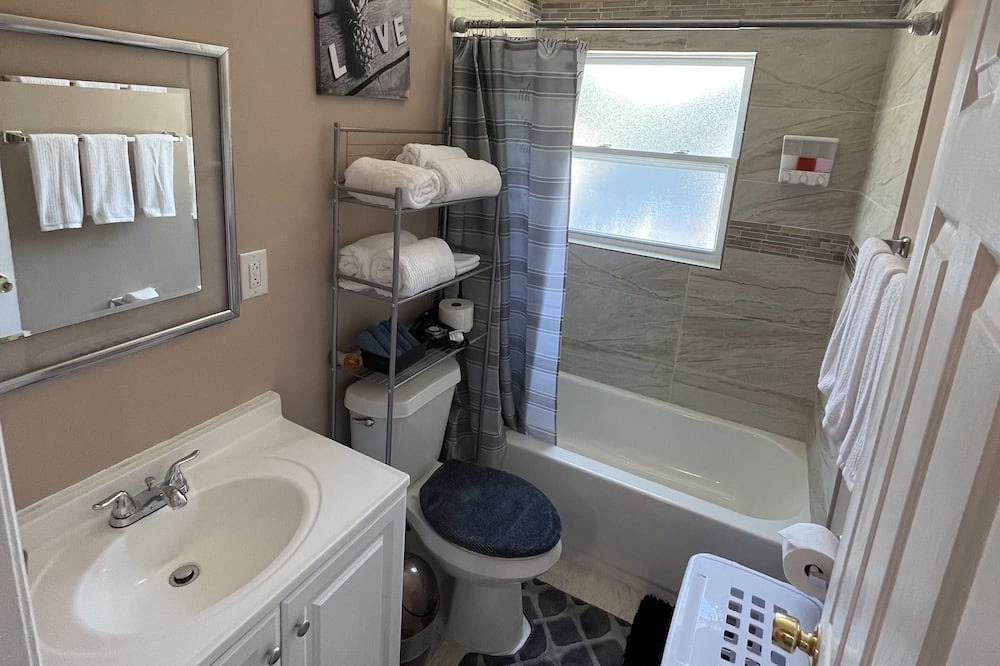 Photo of Bathroom in Pine Hills