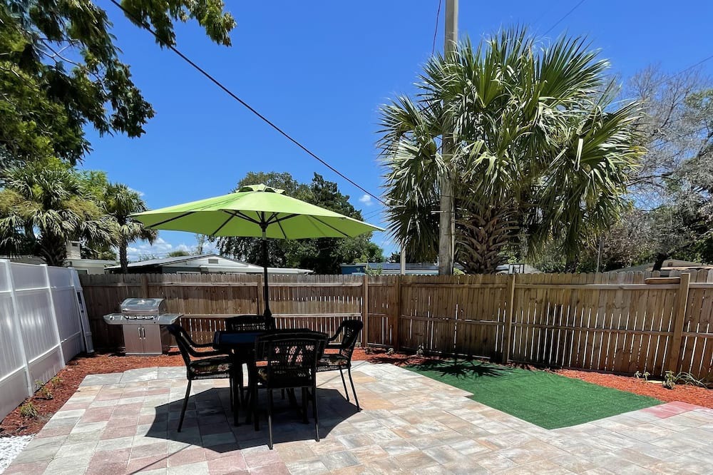 Photo of Patio Balcony in Pine Hills