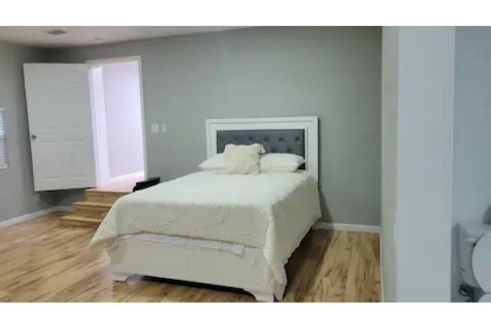 Photo of Bedroom in Southside