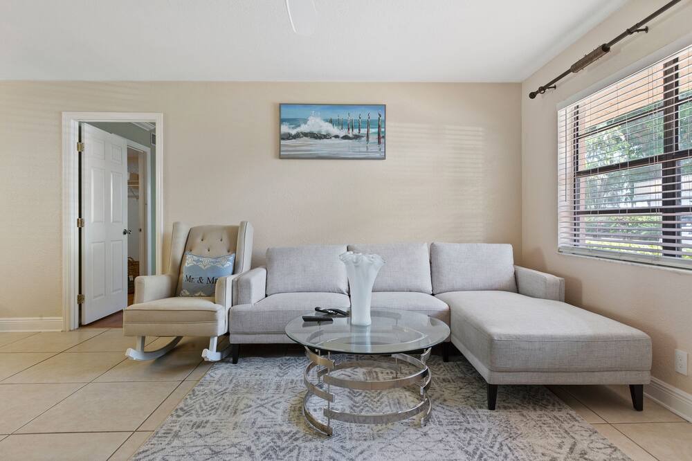 Photo of Livingroom in Florida North Atlantic Coast