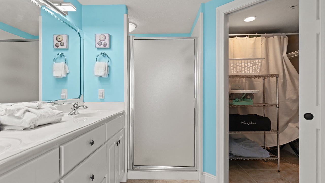 Photo of Bathroom in Lower Grand Lagoon