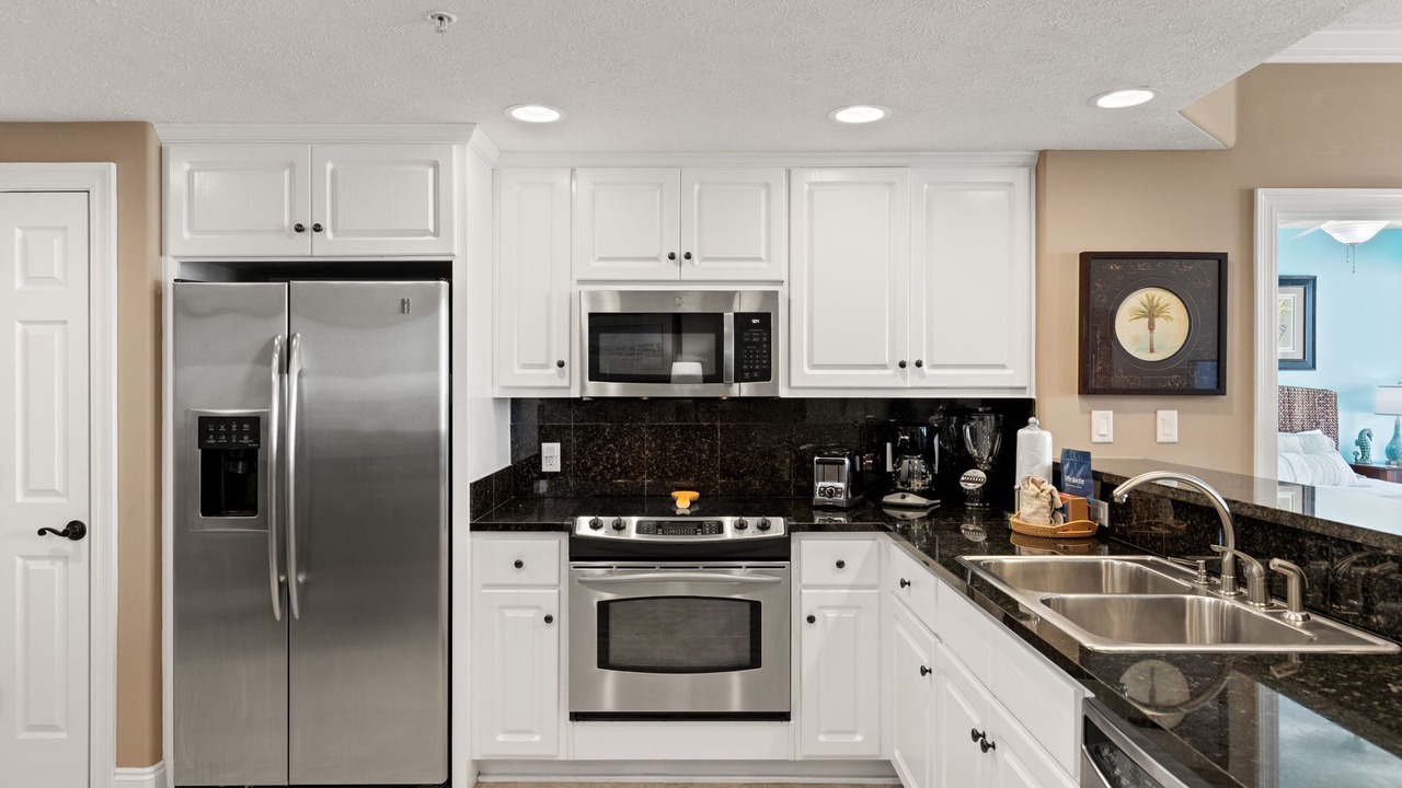 Photo of Kitchen in Lower Grand Lagoon