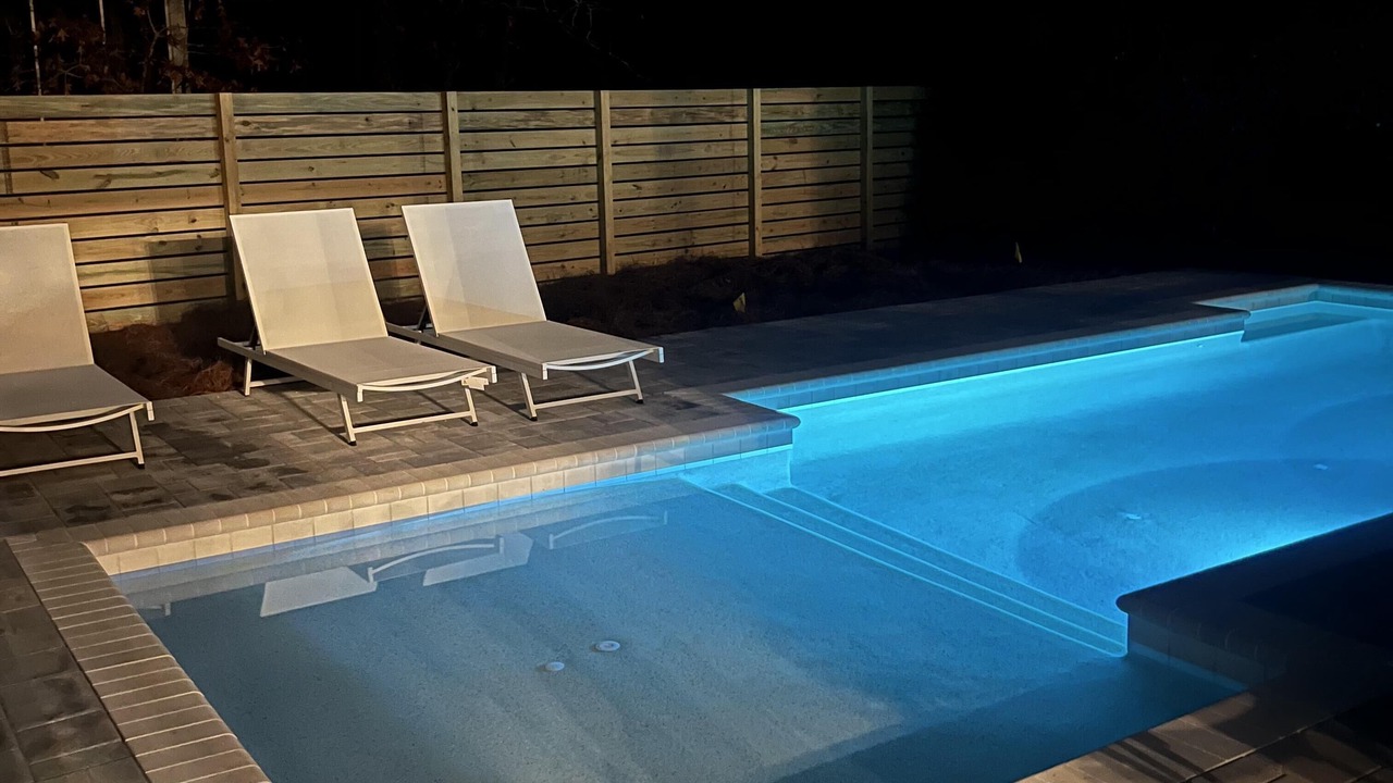Photo of Outdoor in White's Gulfview
