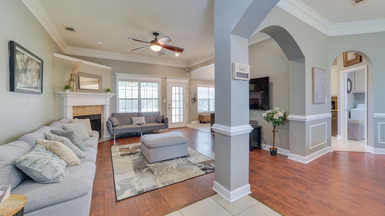 Photo of Livingroom in Valdosta