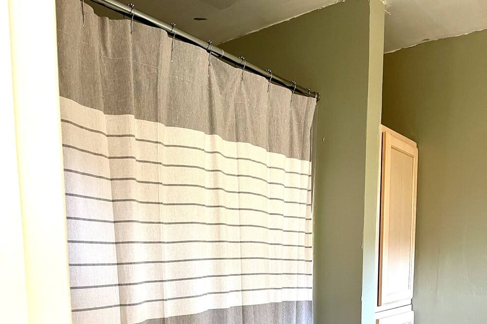 Photo of Bathroom in Tavares