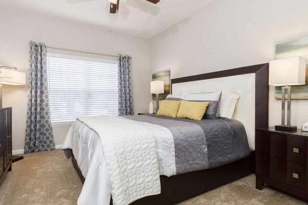 Photo of Bedroom in County Line Coalition
