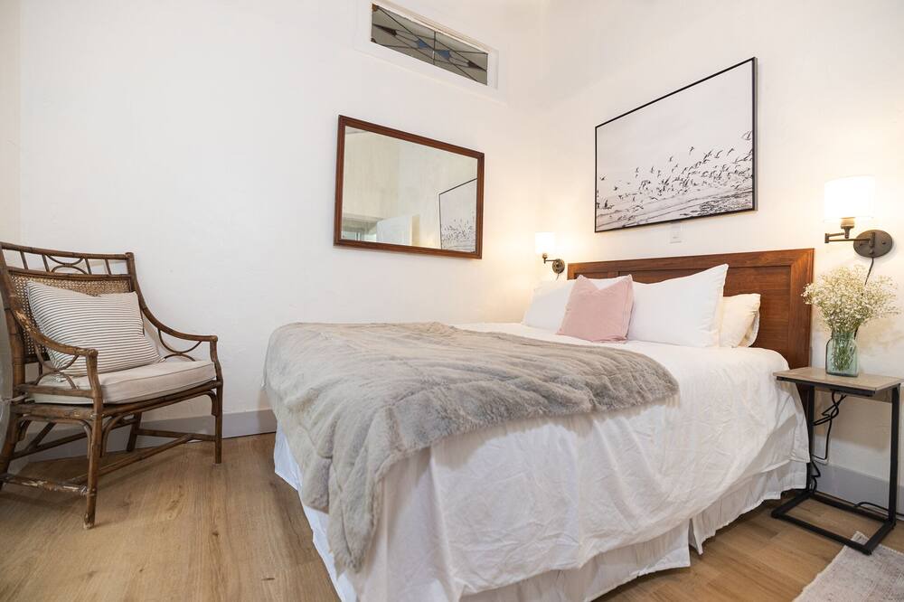 Photo of Bedroom in Bayou Shores