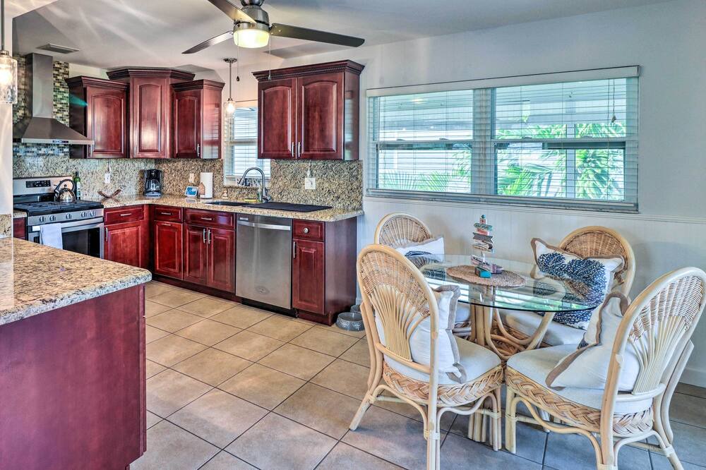 Photo of Kitchen in Breezeswept Beach Estates