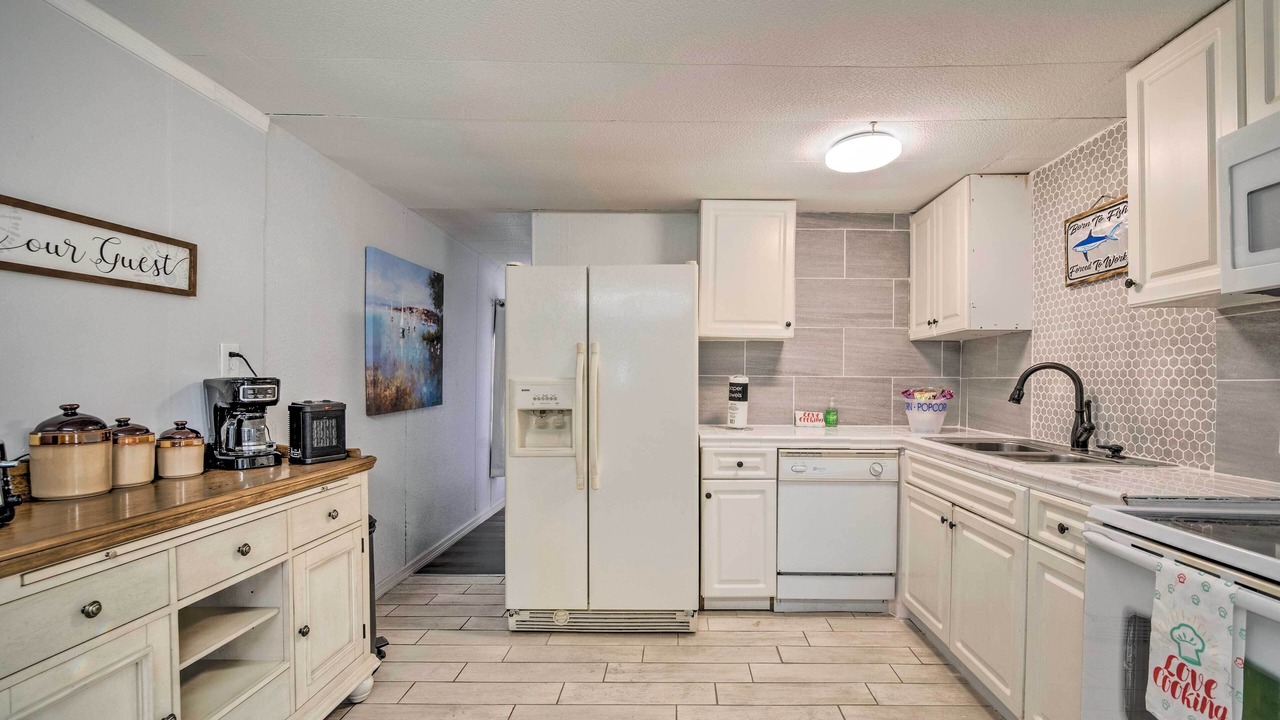 Photo of Kitchen in Yankeetown