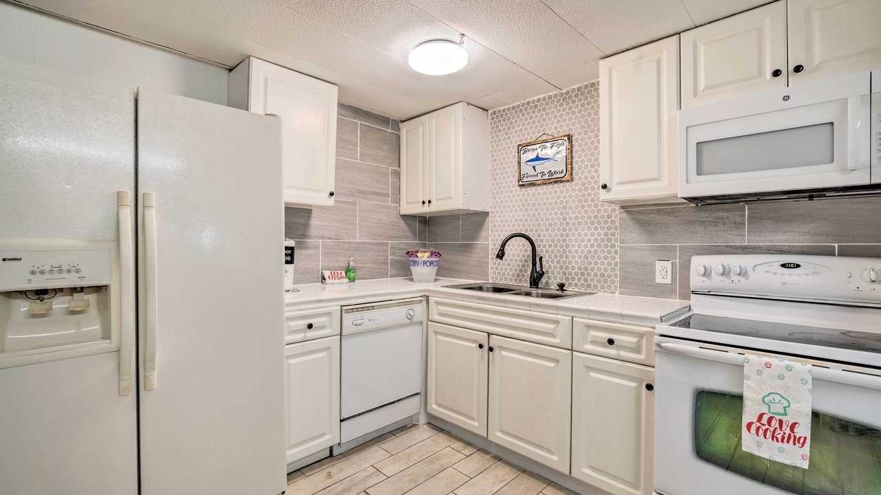 Photo of Kitchen in Yankeetown