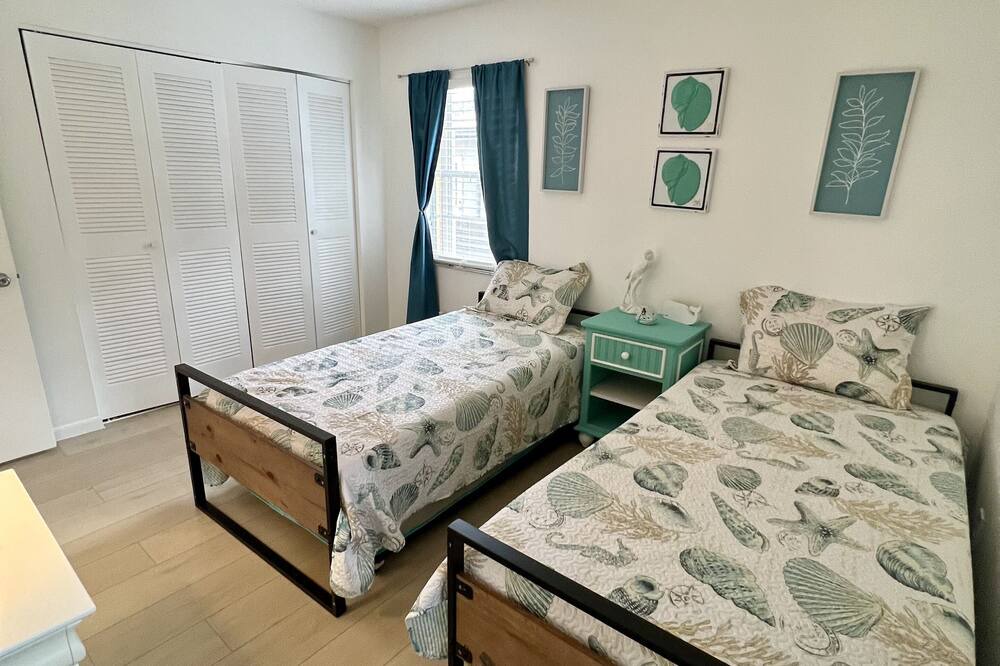 Photo of Bedroom in Disston Heights