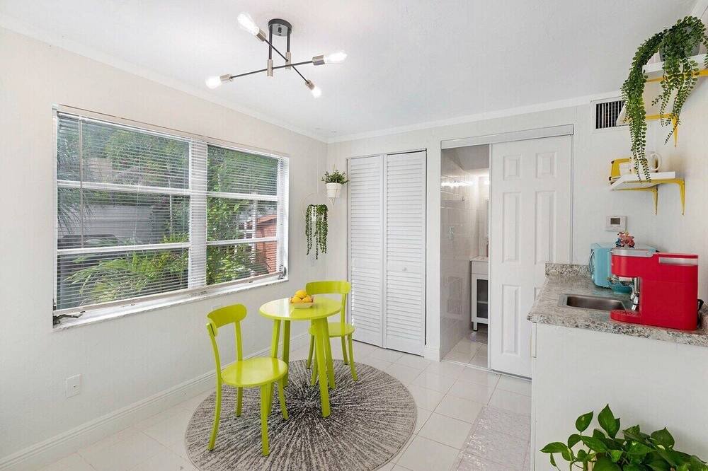 Photo of Kitchen in Flamingo Parks