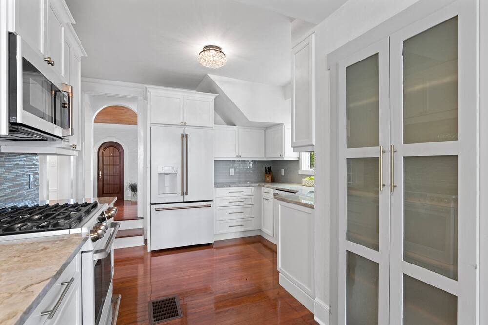 Photo of Kitchen in Flamingo Parks