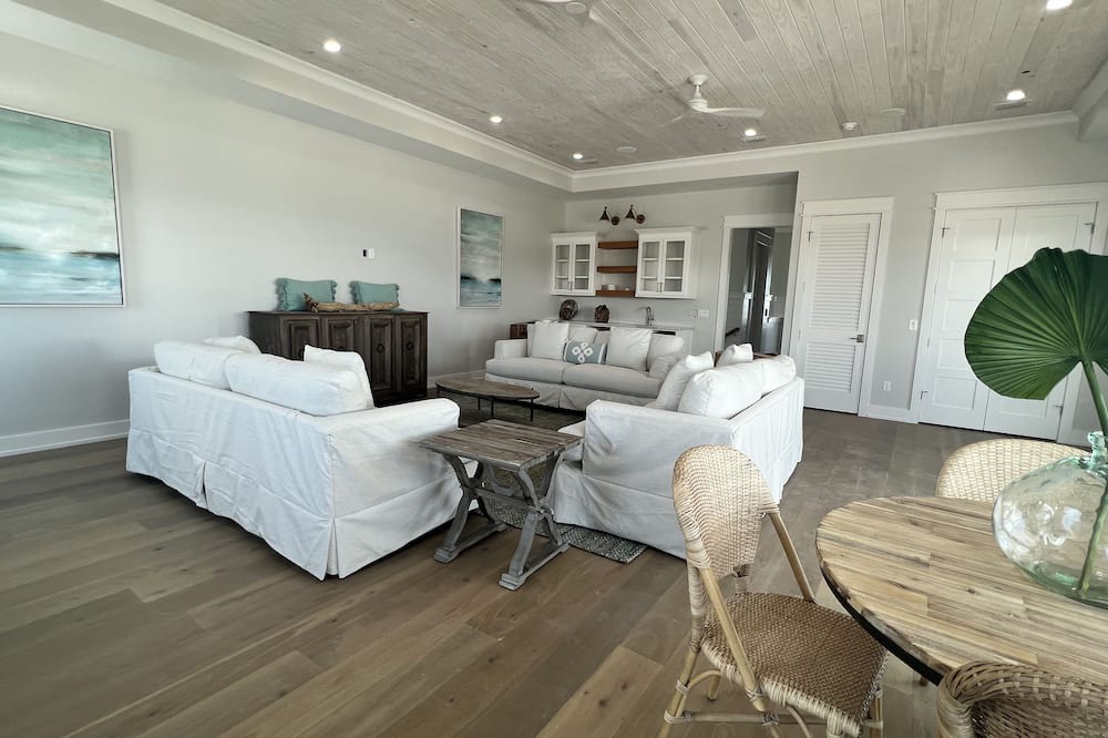 Photo of Livingroom in Laguna Beach