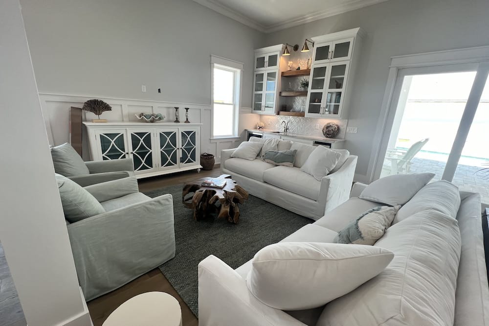 Photo of Livingroom in Laguna Beach