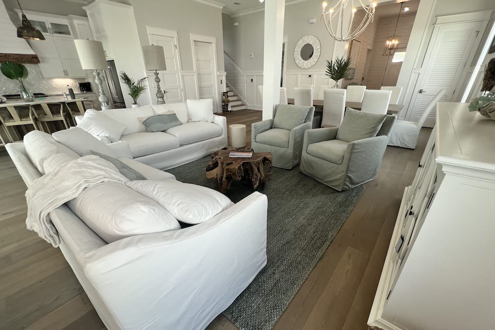 Photo of Livingroom in Laguna Beach