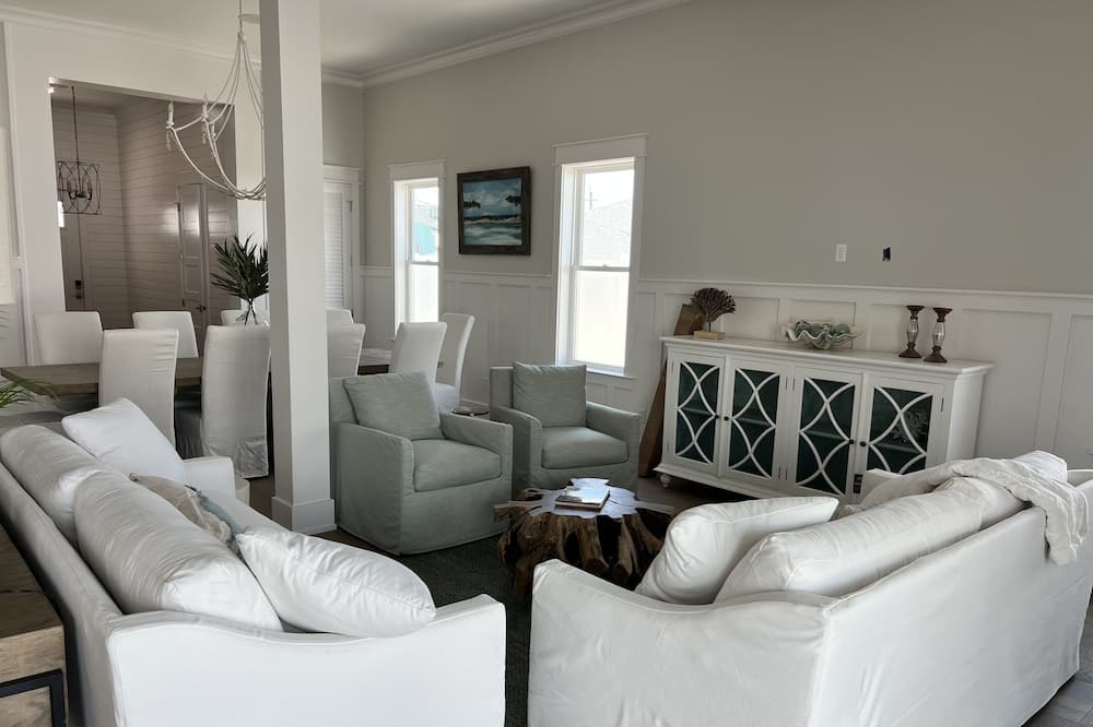 Photo of Livingroom in Laguna Beach