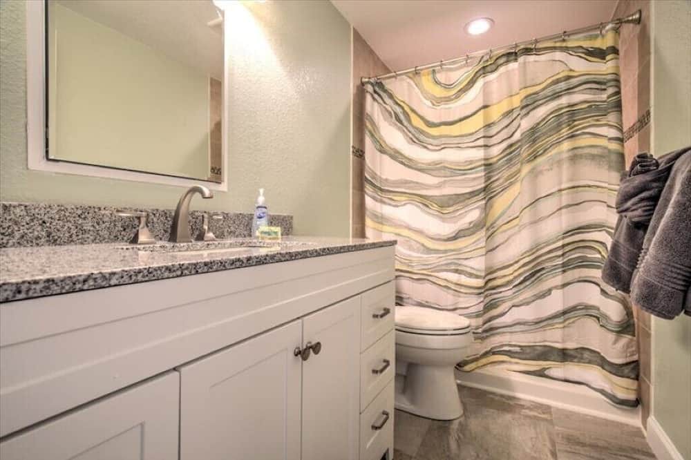 Photo of Bathroom in Key Colony Beach