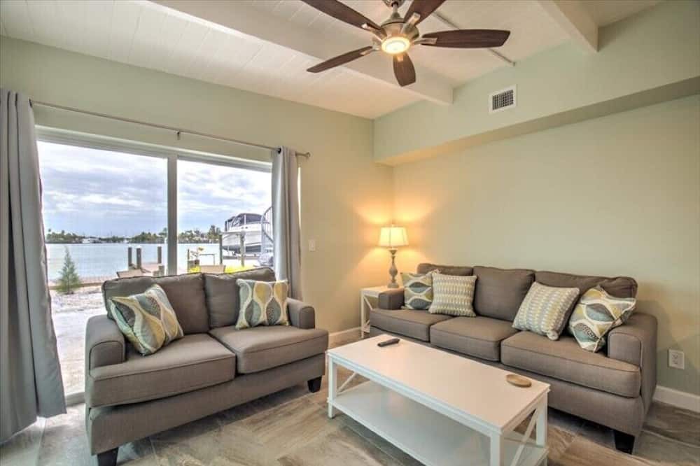 Photo of Bedroom in Key Colony Beach