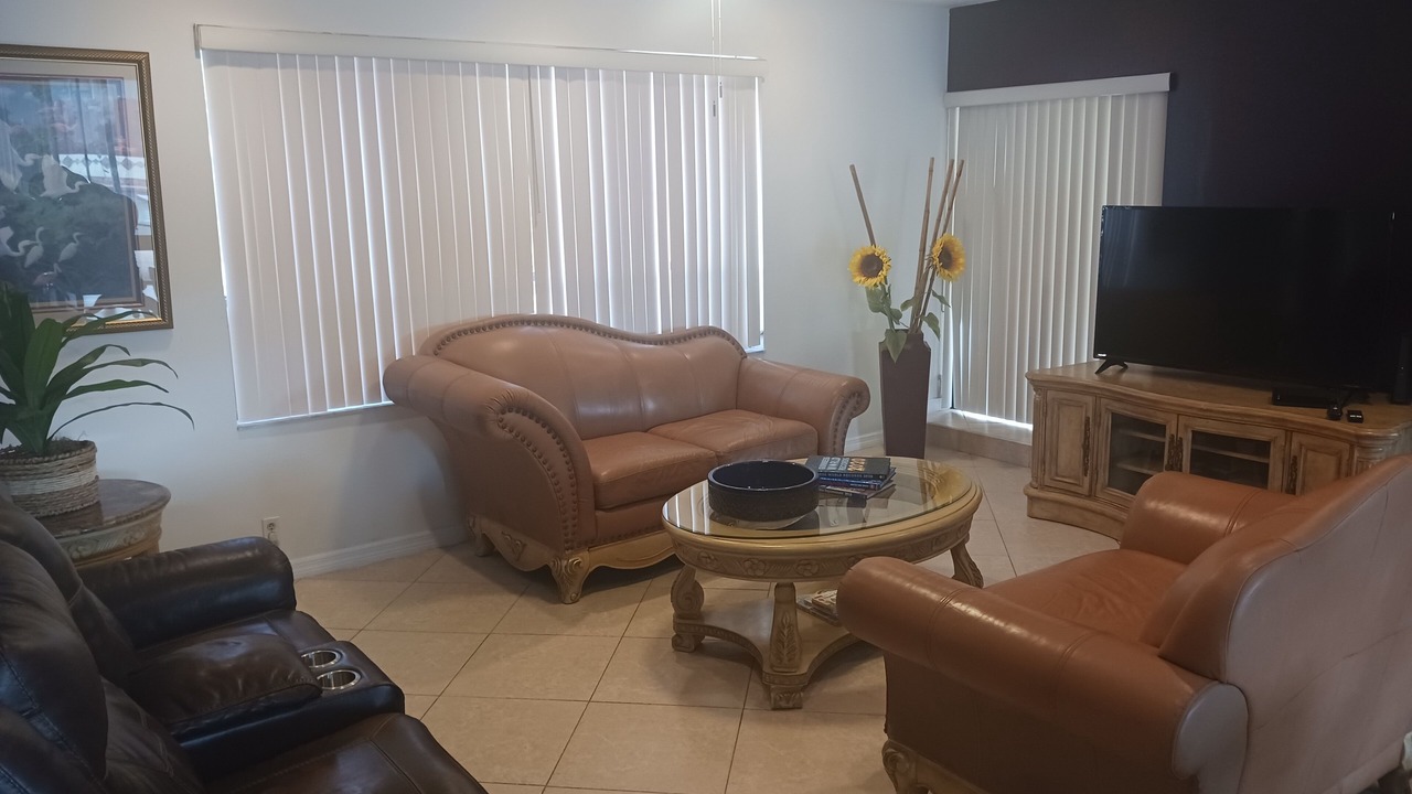 Photo of Livingroom in Sherwood Forest