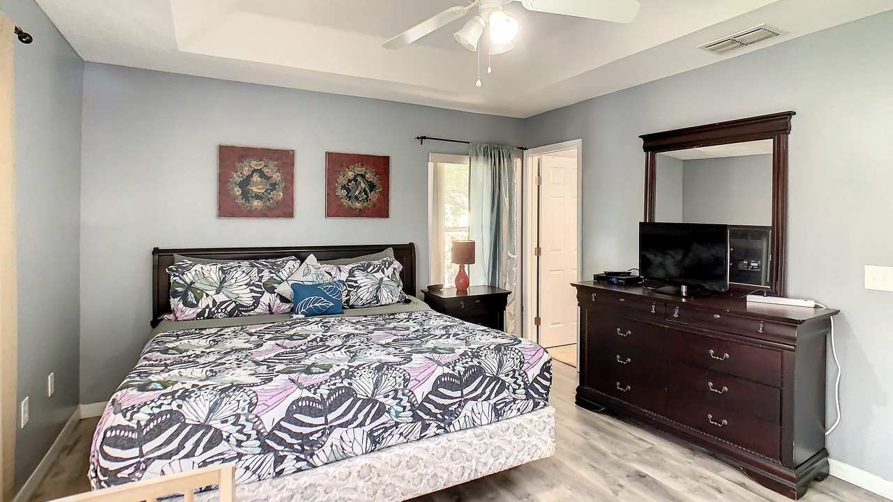 Photo of Bedroom in Crestwynd Bay