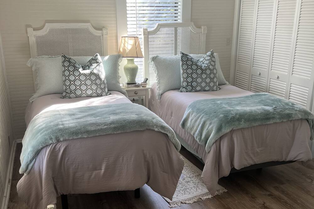 Photo of Bedroom in Cecil