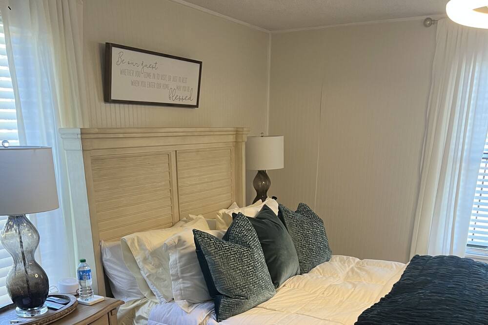 Photo of Bedroom in Cecil
