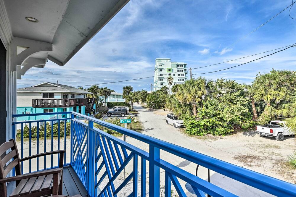 Photo of Patio Balcony in New Smyrna Beach