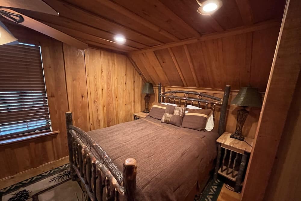 Photo of Bedroom in Georgia Coast