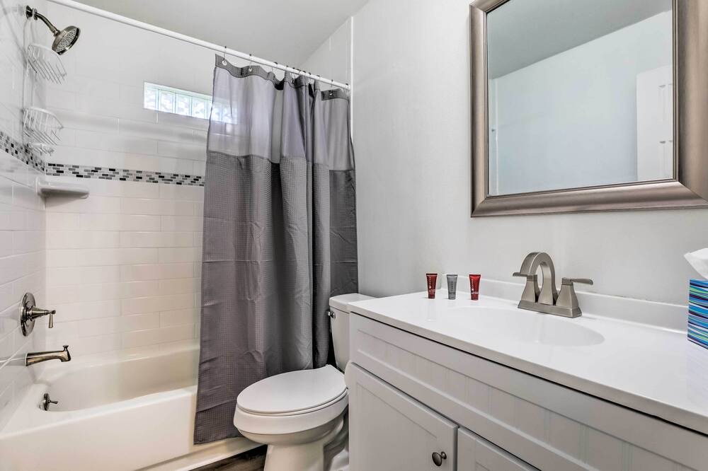 Photo of Bathroom in Ruskin