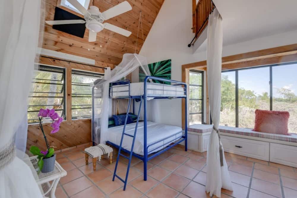 Photo of Bedroom in Big Pine Key
