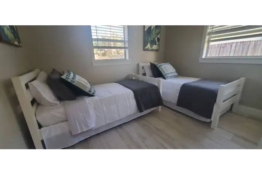 Photo of Bedroom in North River Shores