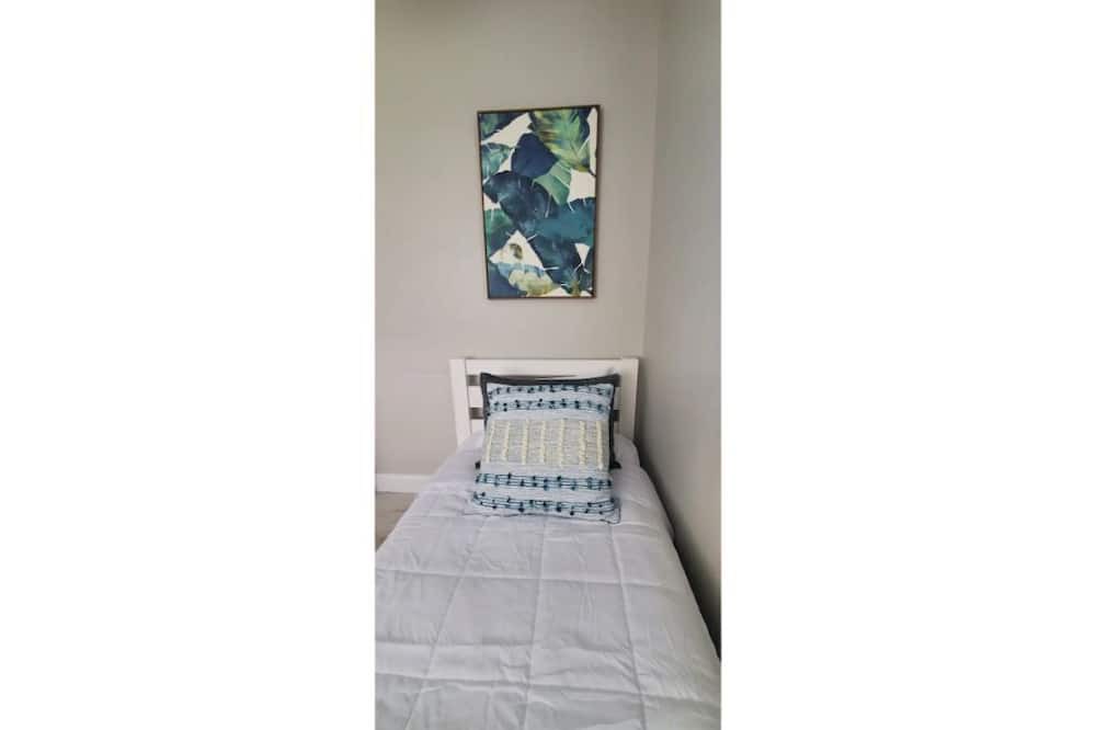 Photo of Bedroom in North River Shores