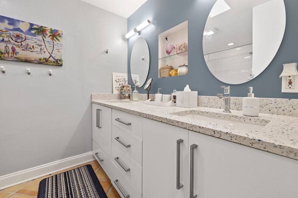 Photo of Bathroom in Lake Ida Shores