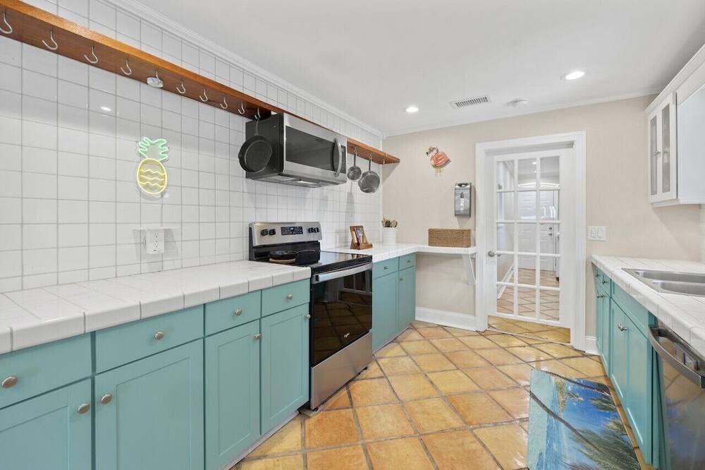 Photo of Kitchen in Lake Ida Shores