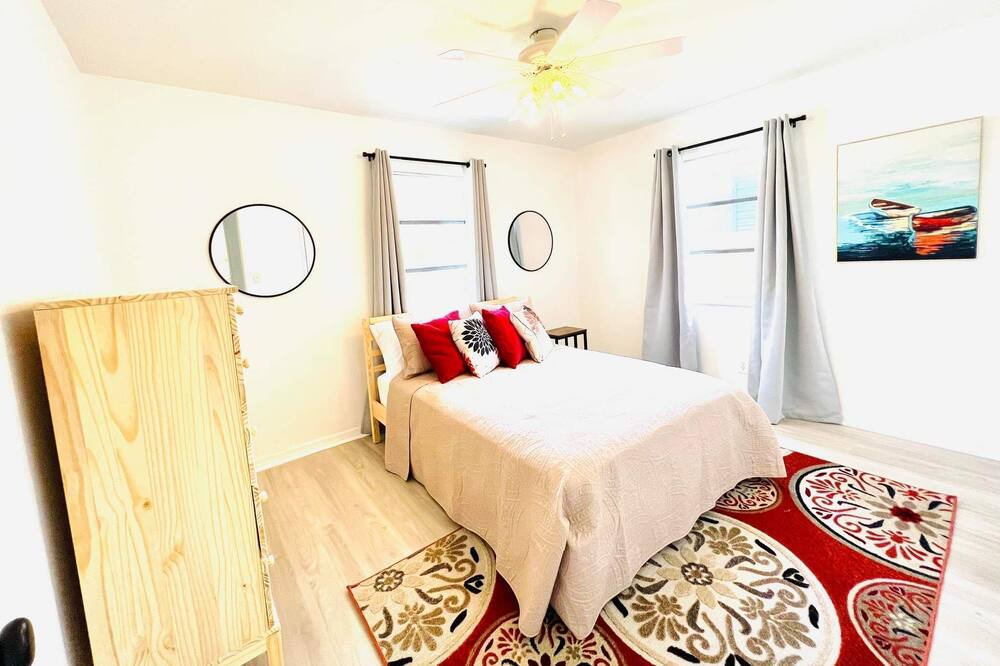 Photo of Bedroom in Disston Heights