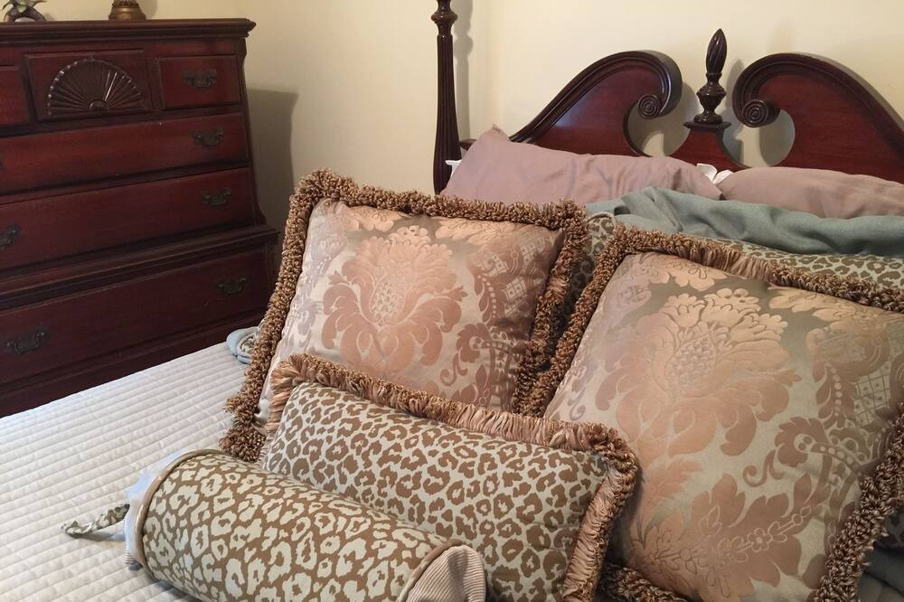 Photo of Bedroom in Fort Valley