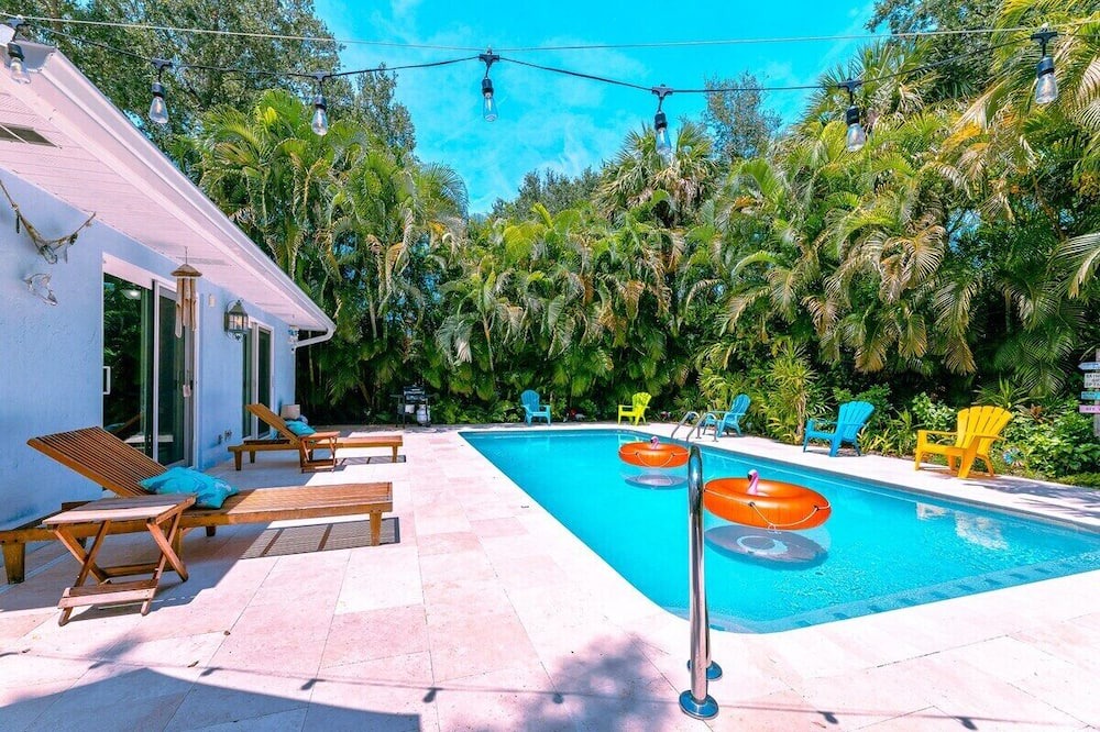 Photo of Outdoor in Old Orchid