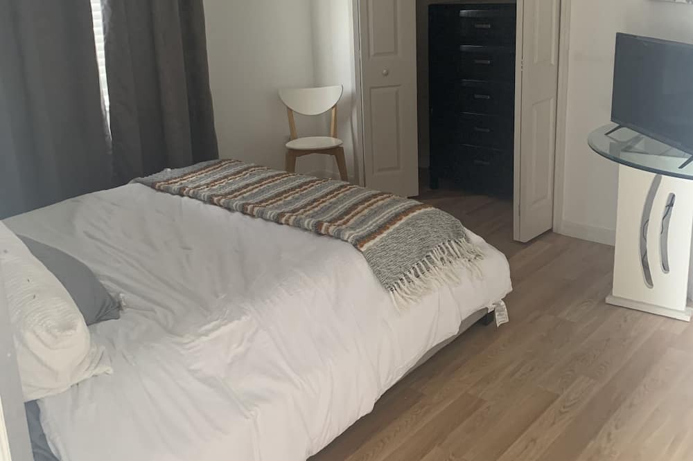 Photo of Bedroom in Vista East