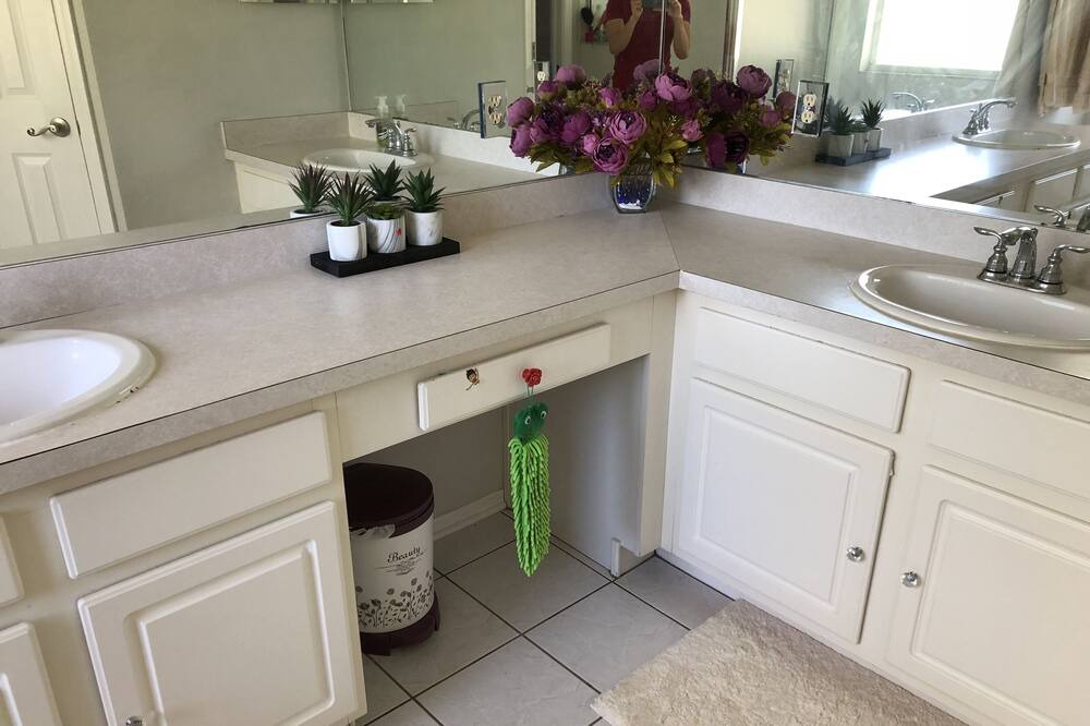 Photo of Bathroom in New Tampa