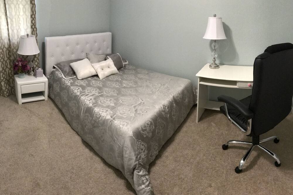 Photo of Bedroom in New Tampa