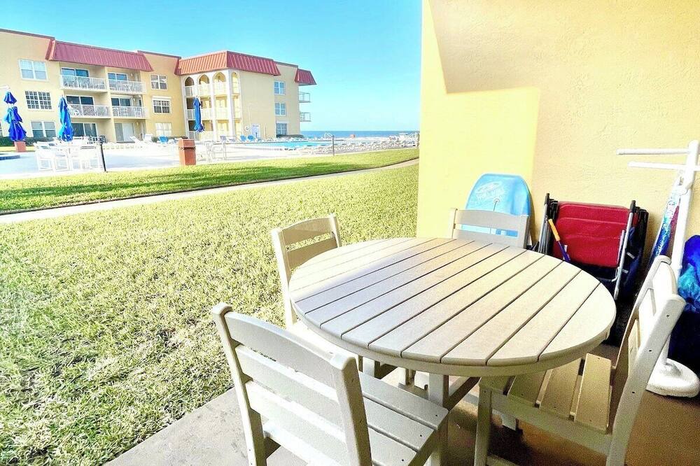 Photo of Outdoor in Point East